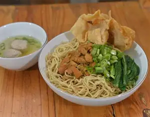 MIE AYAM PANGSIT