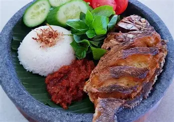 LALAPAN IKAN (L)