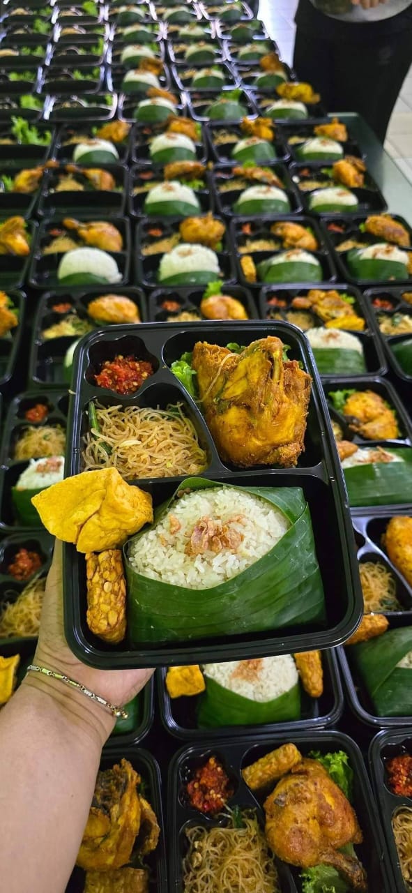 Nasi Uduk Komplit