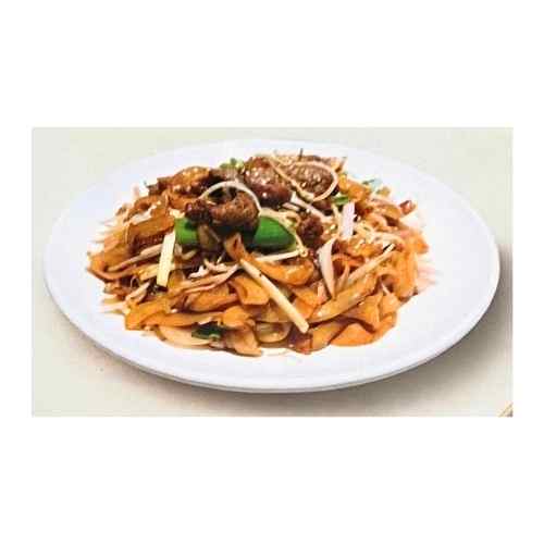 Stir-fried Rice Noodles With Beef