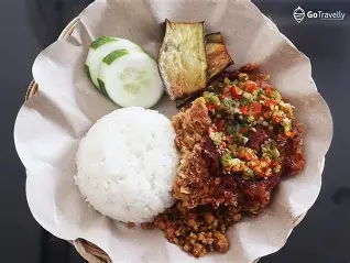 AYAM GEPREK (SAMBAL IJO)