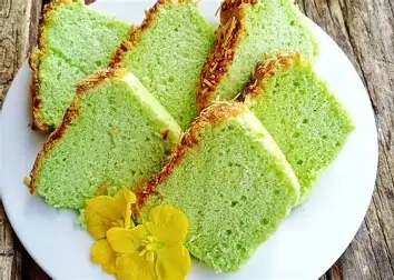 PANDAN CHIFFON KEJU