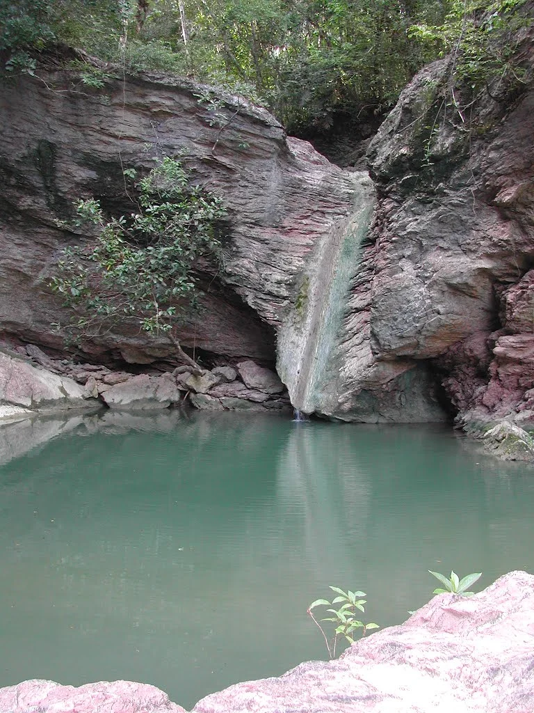 River Vero Estuary — File:Plunge pool on tributory leading to Vero River, Tutuala, Lautem, Timor-Leste.jpg