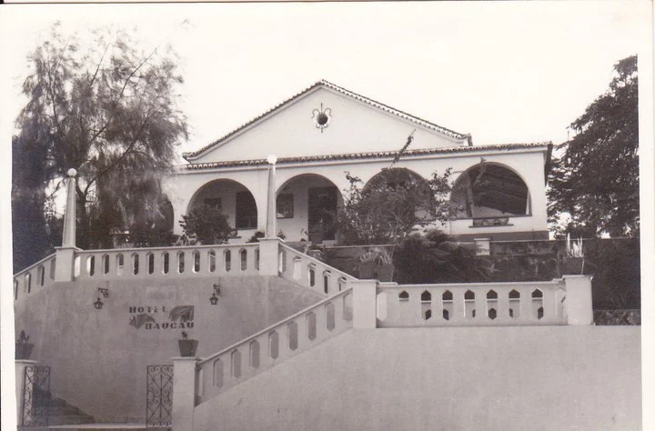 Pousada de Baucau / Hotel Flamboyan — File:Baucau 2.jpg