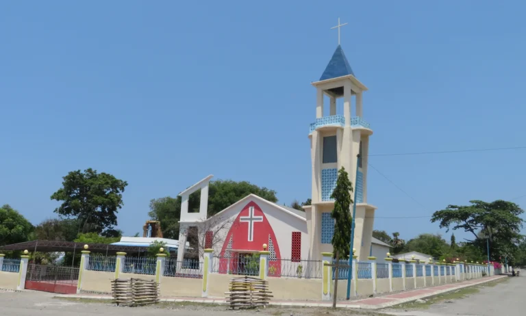 Liquicá Church — File:LiquiçáIgreja1.jpg